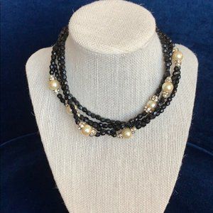 Pearl choker